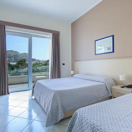 Tourist Hotel 3*