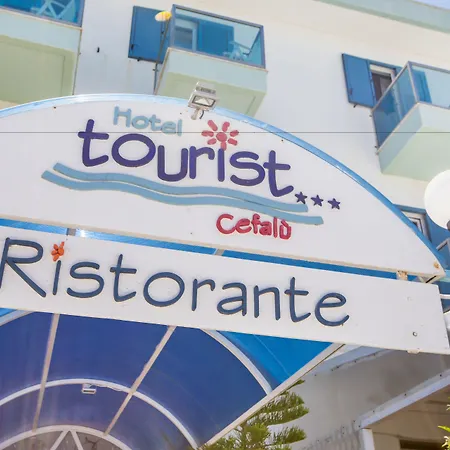 Tourist Отель Чефалу