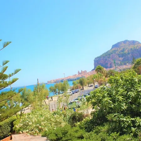 Tourist Отель 3*