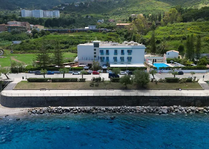 Tourist Hotel Cefalu